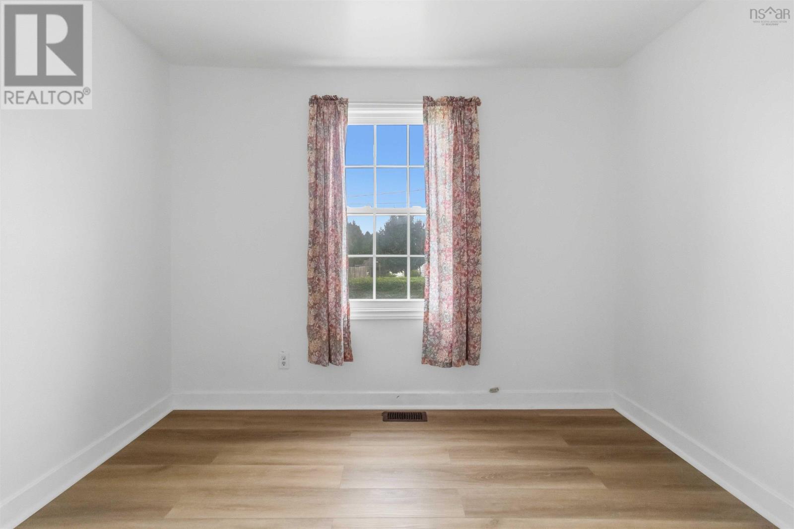 2 Kelly Street, Halifax, Nova Scotia  B3N 1W1 - Photo 22 - 202621275