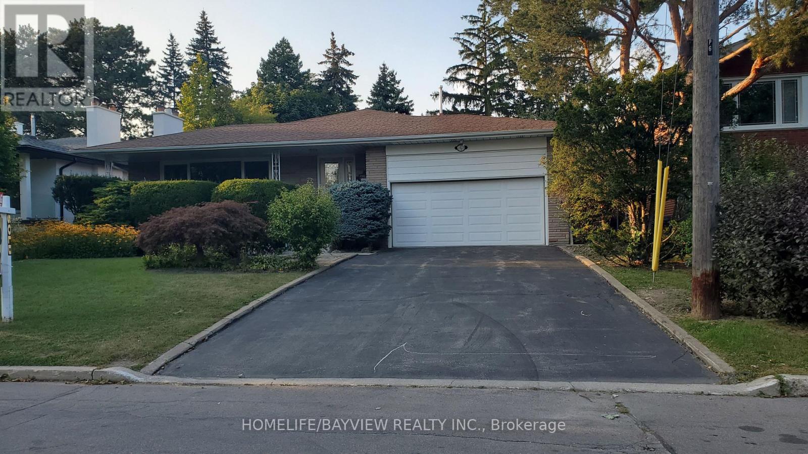 6 Restwell Crescent, Toronto, Ontario  M2K 2A2 - Photo 1 - C13705216