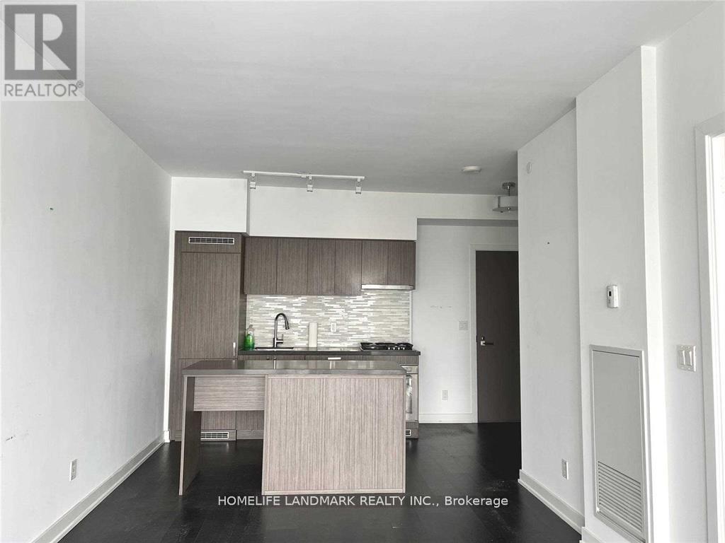 1604 - 501 St Clair Avenue W, Toronto, Ontario  M5P 0A2 - Photo 2 - C13705254