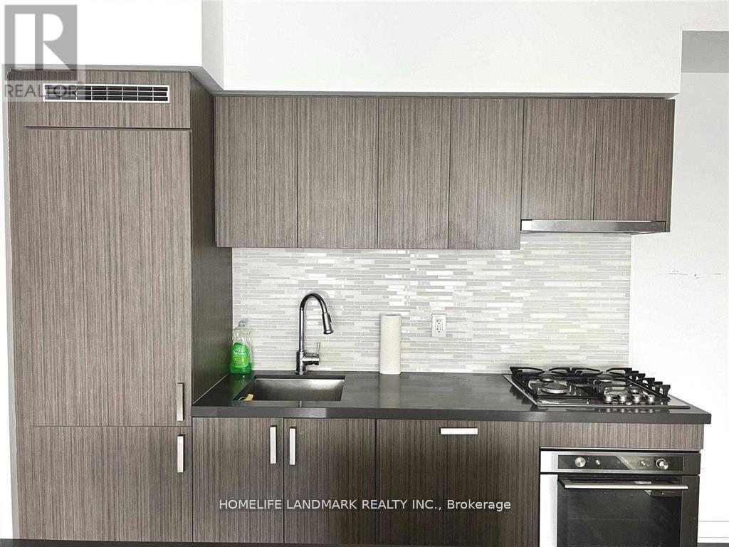 1604 - 501 St Clair Avenue W, Toronto, Ontario  M5P 0A2 - Photo 3 - C13705254