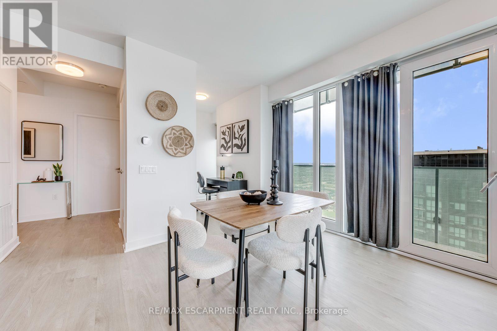 5010 - 3900 Confederation Parkway, Mississauga, Ontario  L5B 0M3 - Photo 12 - W13705234