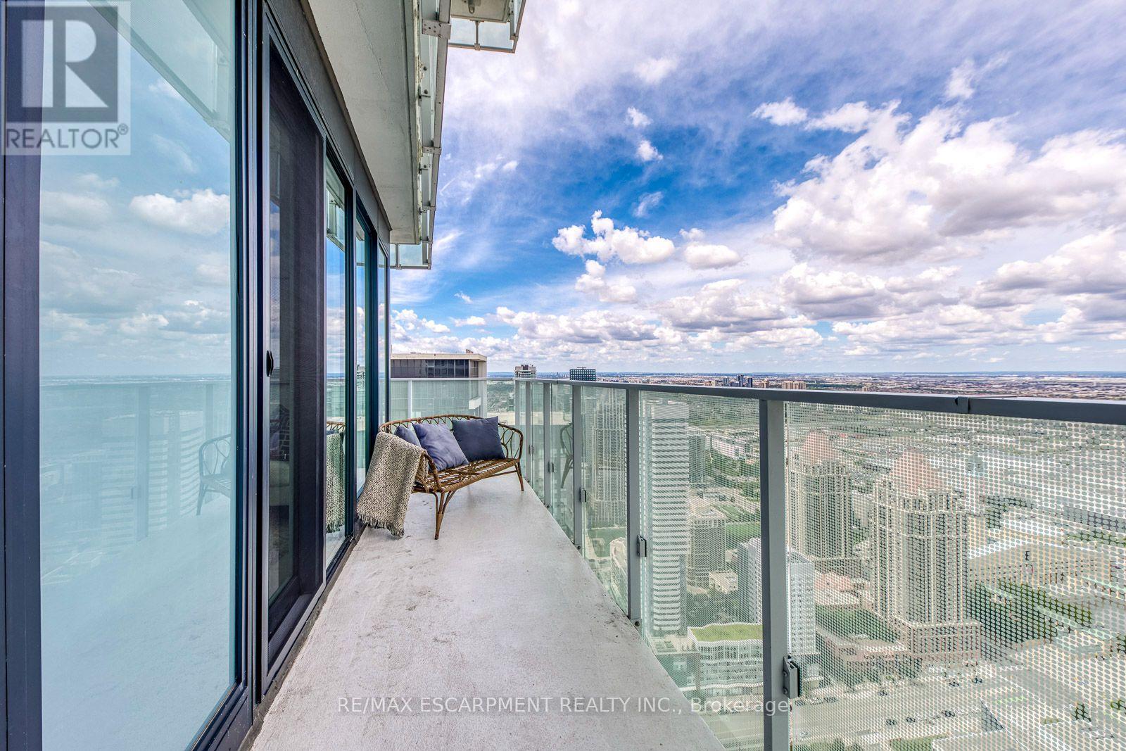 5010 - 3900 Confederation Parkway, Mississauga, Ontario  L5B 0M3 - Photo 24 - W13705234