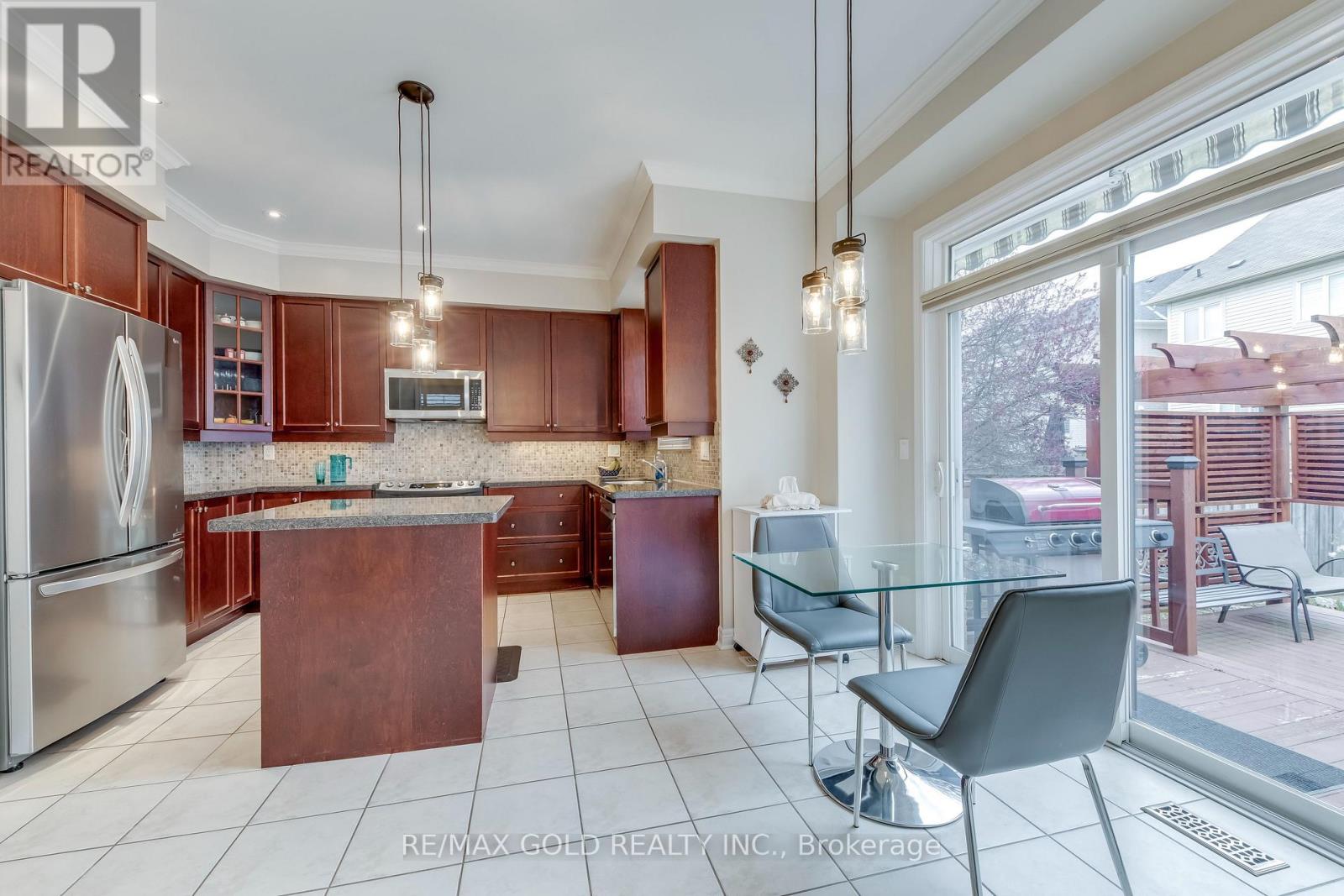 4831 Columbus Drive, Burlington, Ontario  L7M 0J4 - Photo 21 - W13705250