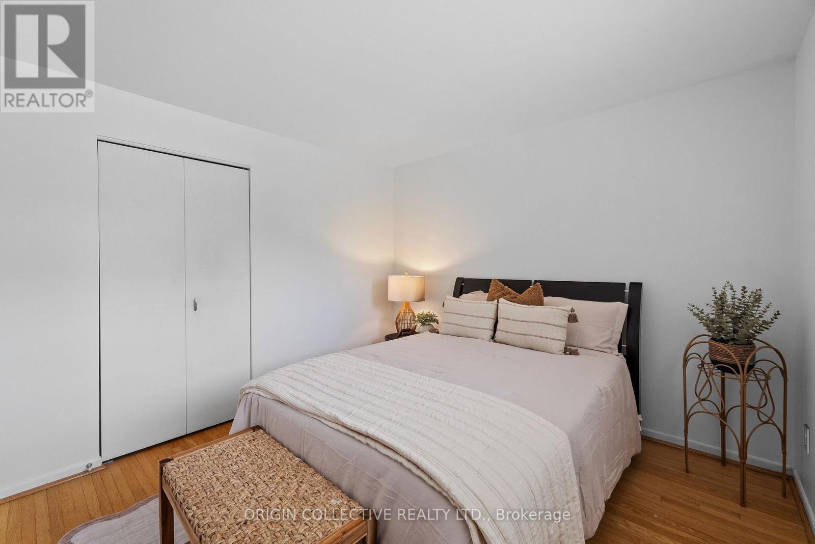 983 Parthia Crescent, Mississauga, Ontario  L4Y 2K9 - Photo 24 - W13705252