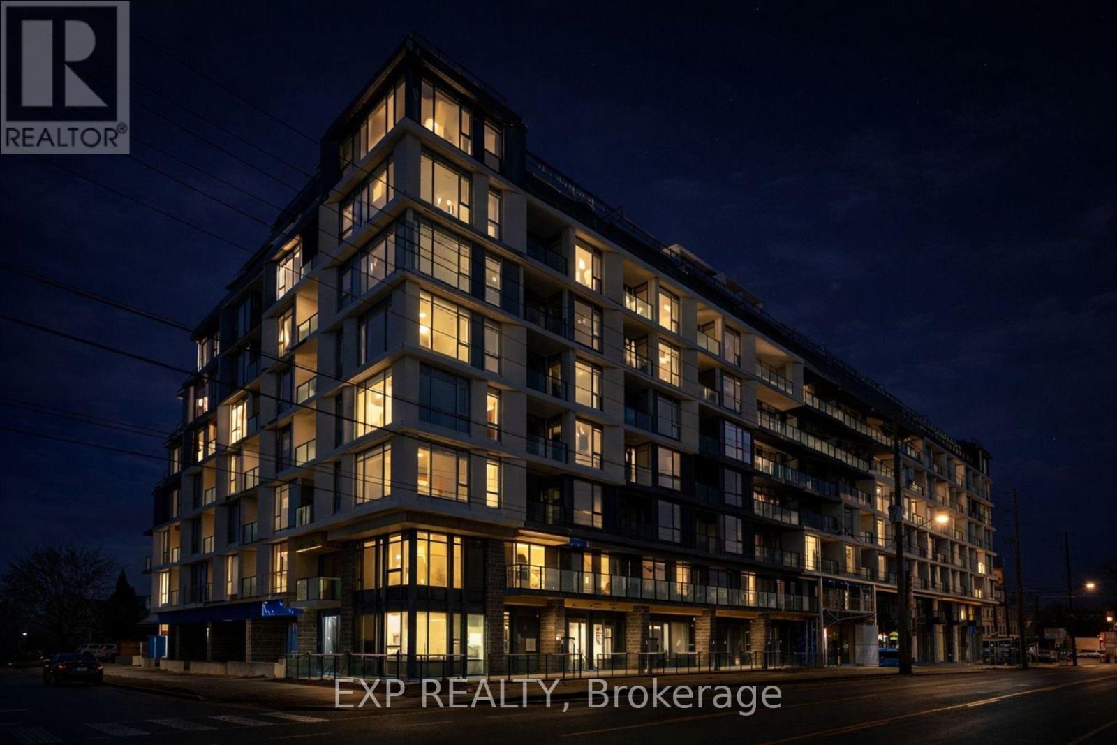 811 - 556 Marlee Avenue, Toronto, Ontario M6B 0B1 - Photo 2 - W13705274