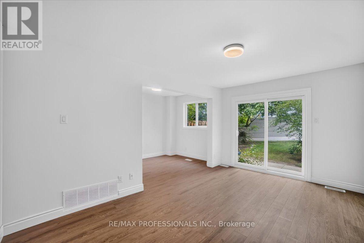 6 - 2687 Bromsgrove Road, Mississauga, Ontario  L5J 4C6 - Photo 3 - W13705282