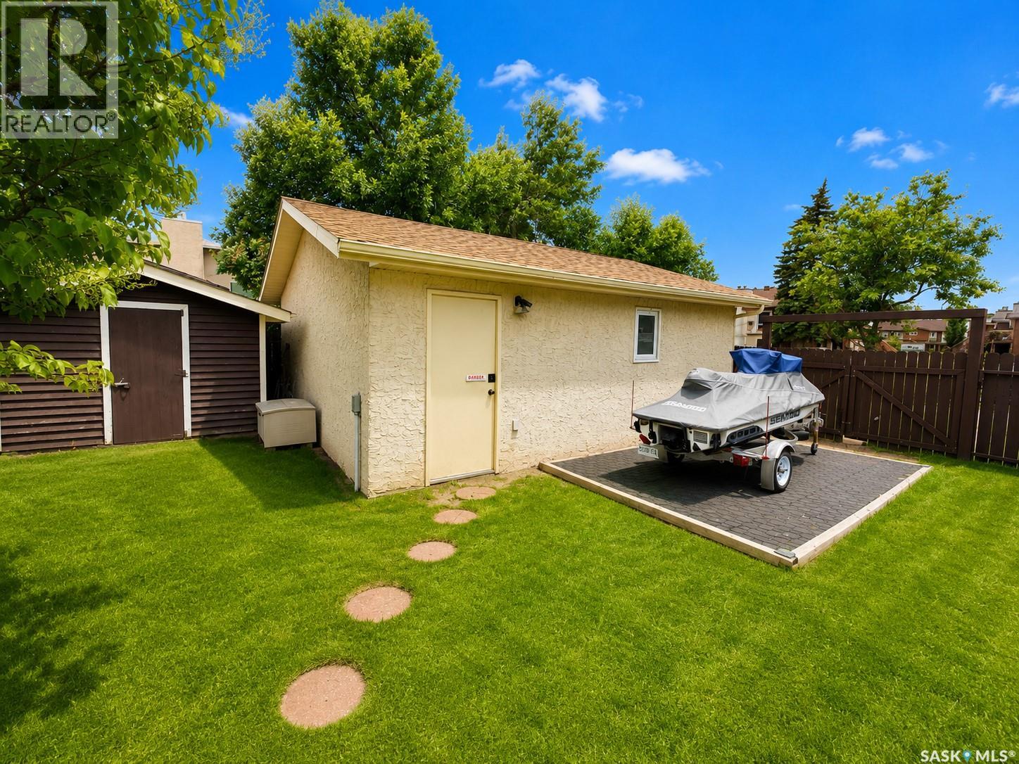 2906 Huget Place, Regina, Saskatchewan  S4V 1M5 - Photo 6 - SK046437