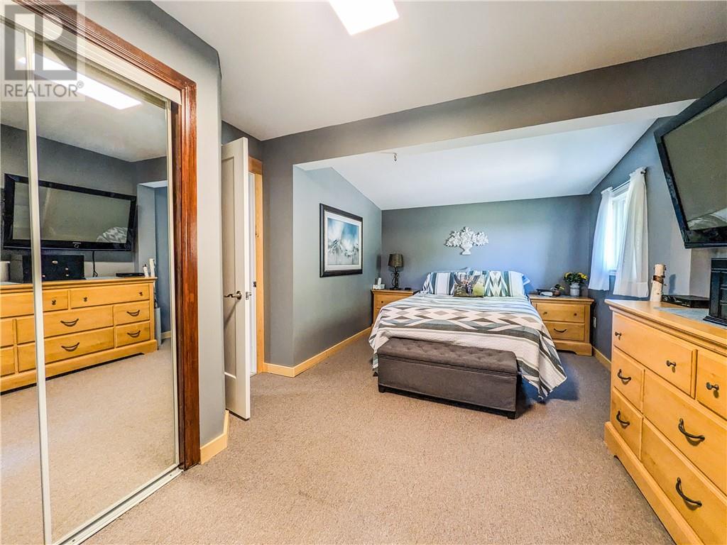 132 Fortier, Field, Ontario  P0H 1M0 - Photo 12 - 2129965