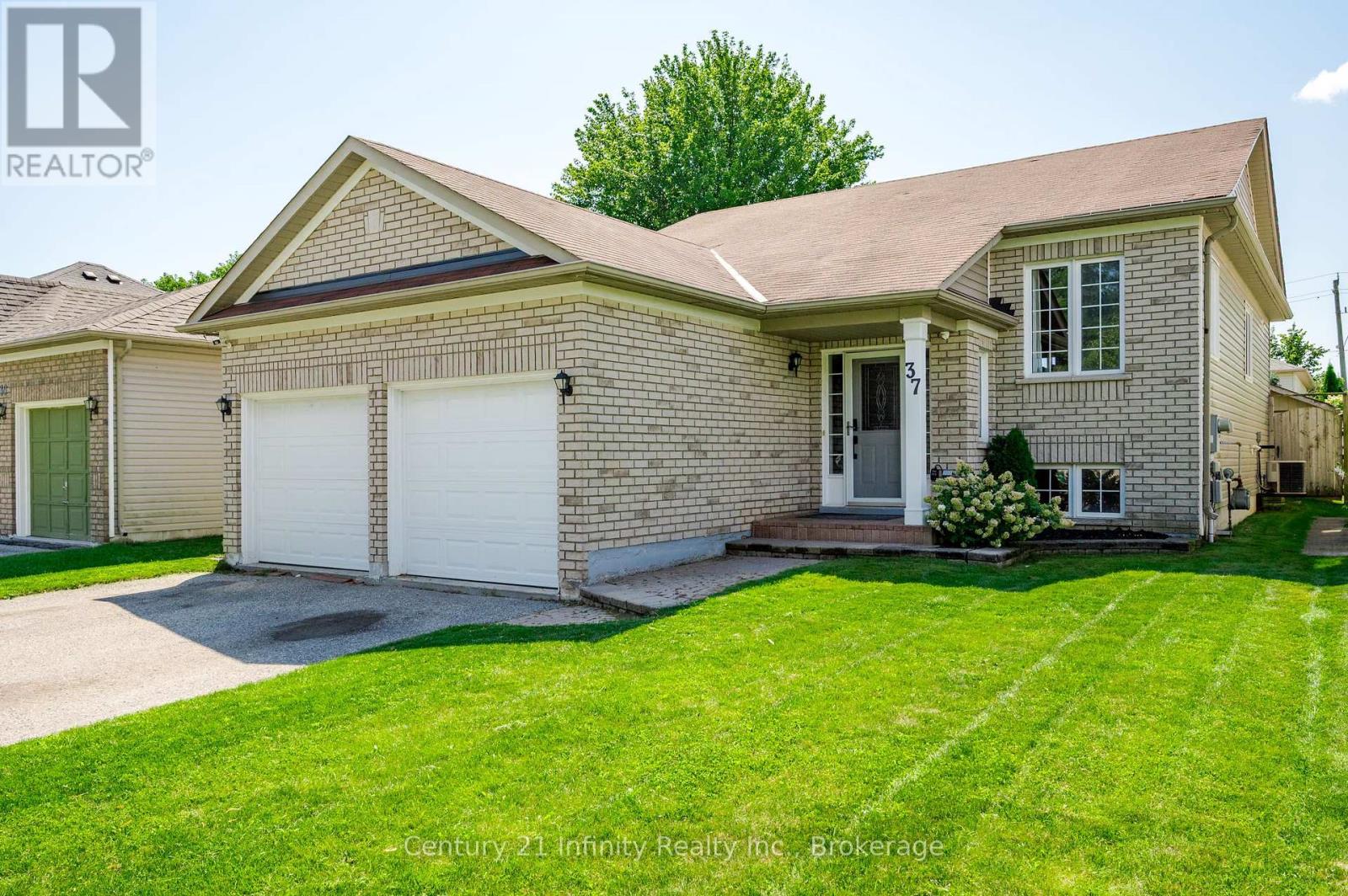 37 Baxter Place, Port Hope, Ontario  L1A 4J6 - Photo 1 - X13705334
