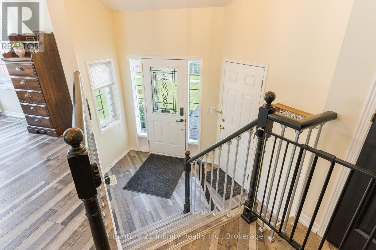 37 Baxter Place, Port Hope, Ontario  L1A 4J6 - Photo 4 - X13705334