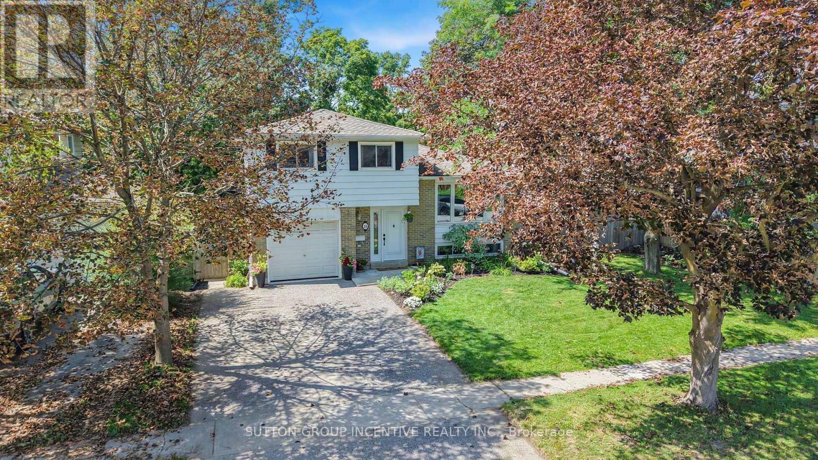 35 Jills Court, Barrie, Ontario  L4M 4L6 - Photo 2 - S13705324