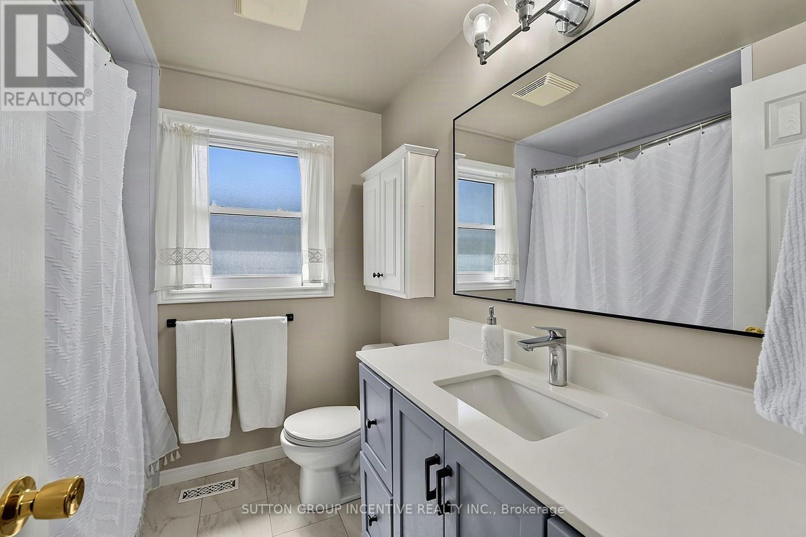 35 Jills Court, Barrie, Ontario  L4M 4L6 - Photo 31 - S13705324
