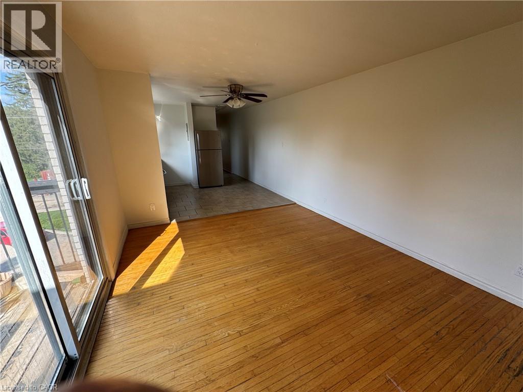 416 Lancaster Street W Unit# 9, Kitchener, Ontario  N2H 4V9 - Photo 4 - 40852184