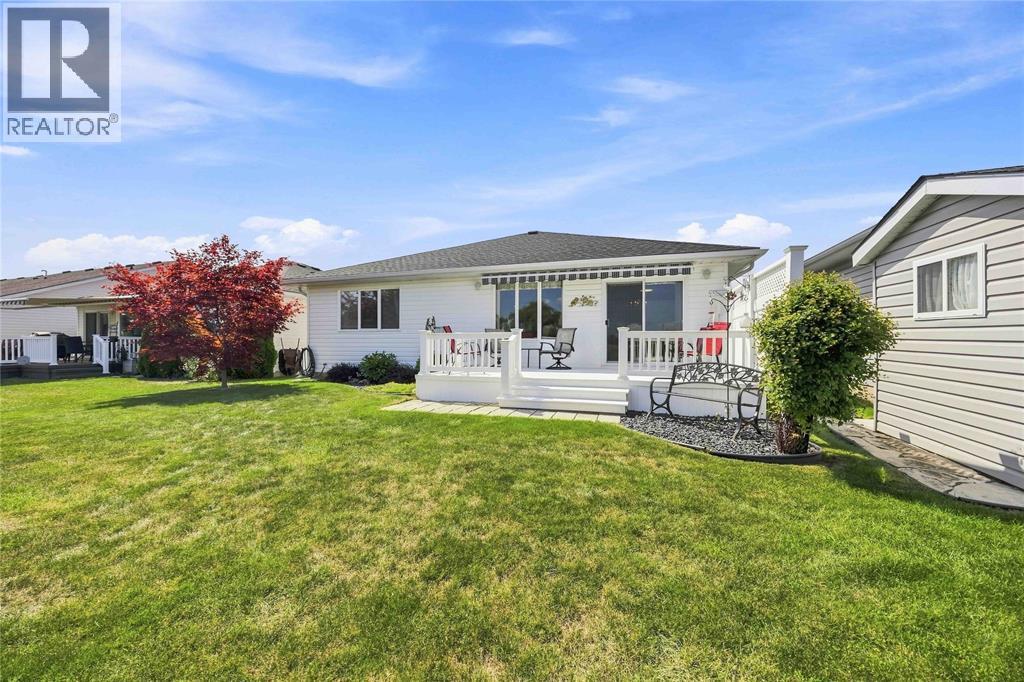 5700 Blackwell Sideroad Unit# 71, Sarnia, Ontario  N7B 1B7 - Photo 3 - 26020413