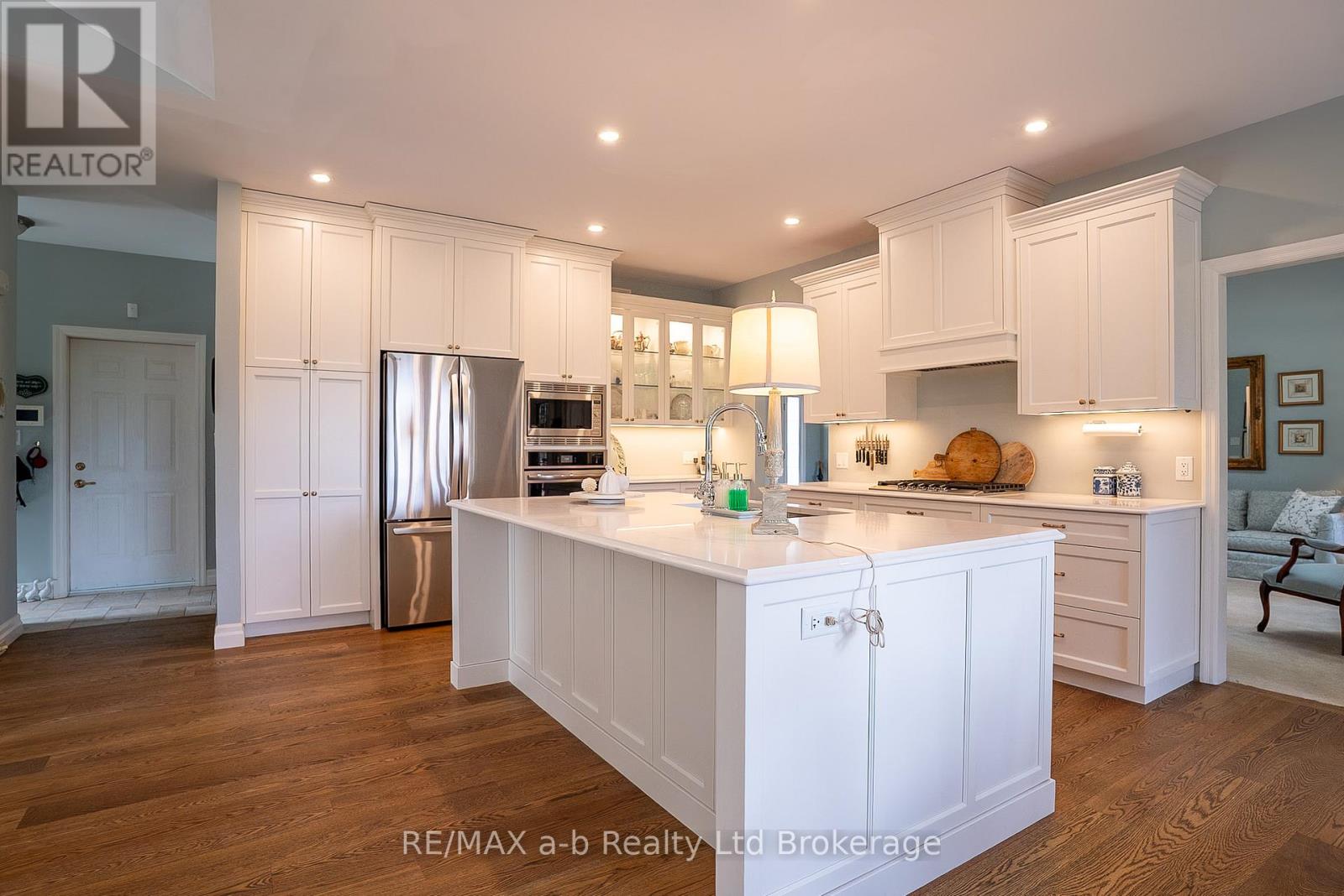 15 Otterview Drive, Norwich, Ontario  N0J 1R0 - Photo 6 - X12870016