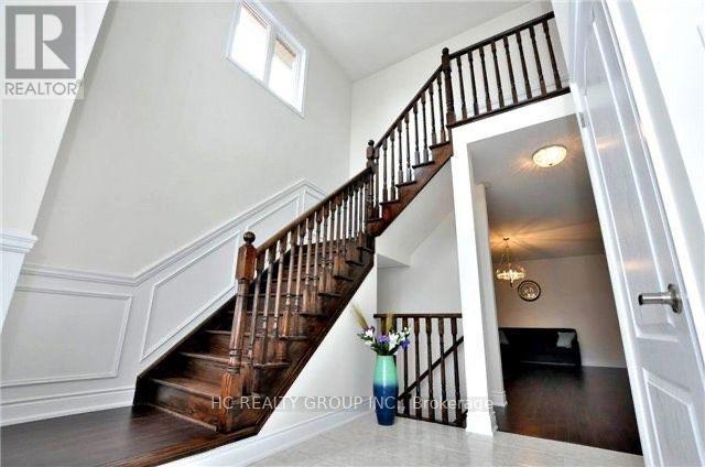 253 Rutherford Road, Bradford West Gwillimbury (Bradford), Ontario  L3Z 0X4 - Photo 6 - N13705356