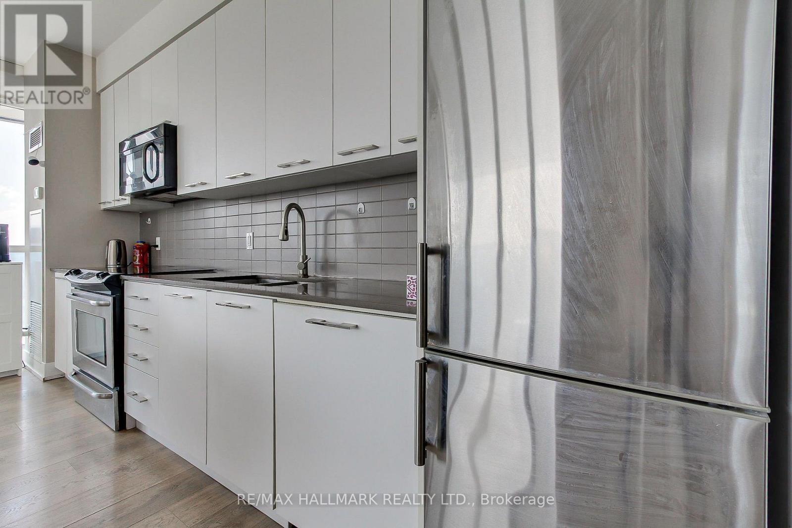 910 - 9471 Yonge Street, Richmond Hill, Ontario  L4C 0Z5 - Photo 13 - N13705364