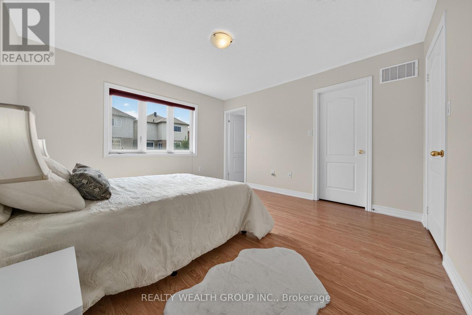 35 Matthewson Avenue, Bradford West Gwillimbury, Ontario  L3Z 0P3 - Photo 12 - N13705370