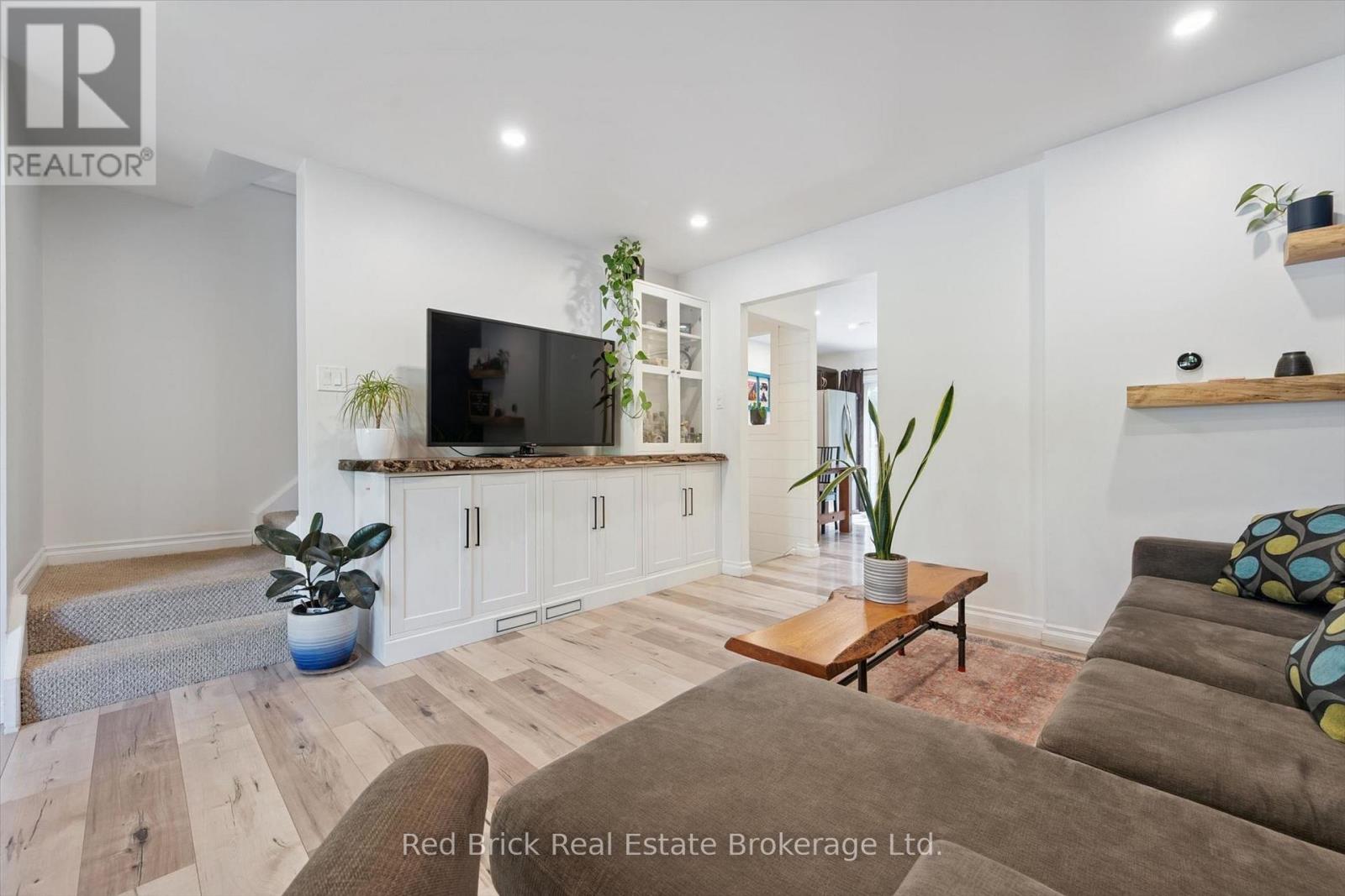 436 Willow Road, Guelph, Ontario  N1H 6S2 - Photo 4 - X13705374