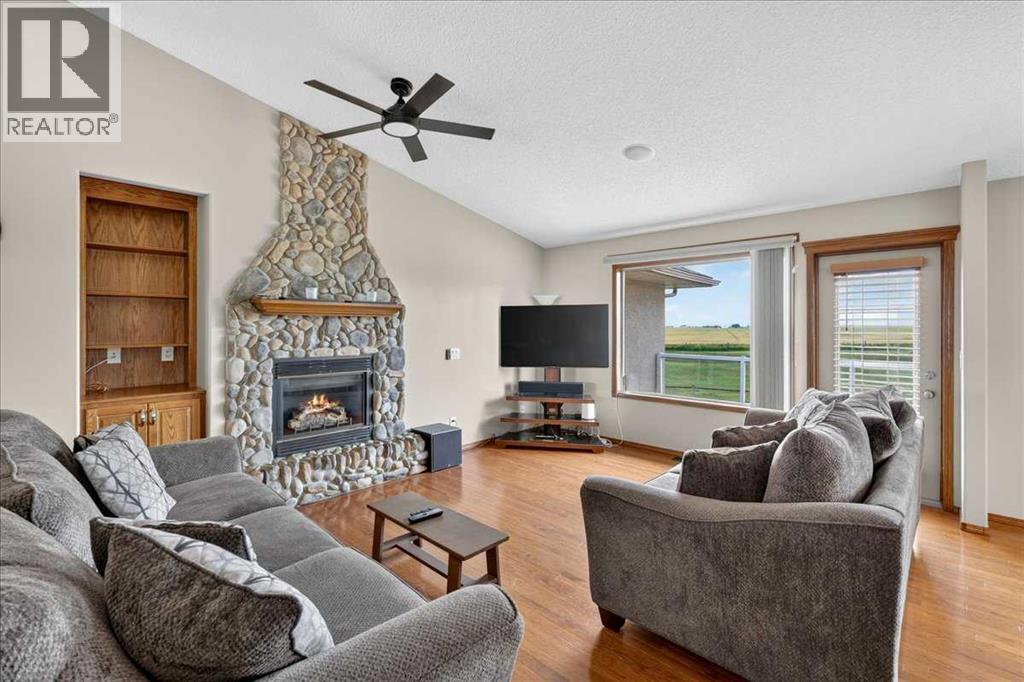 114 South Shore Point, Rural Rocky View County, Alberta  T2M 4L5 - Photo 18 - A2336839
