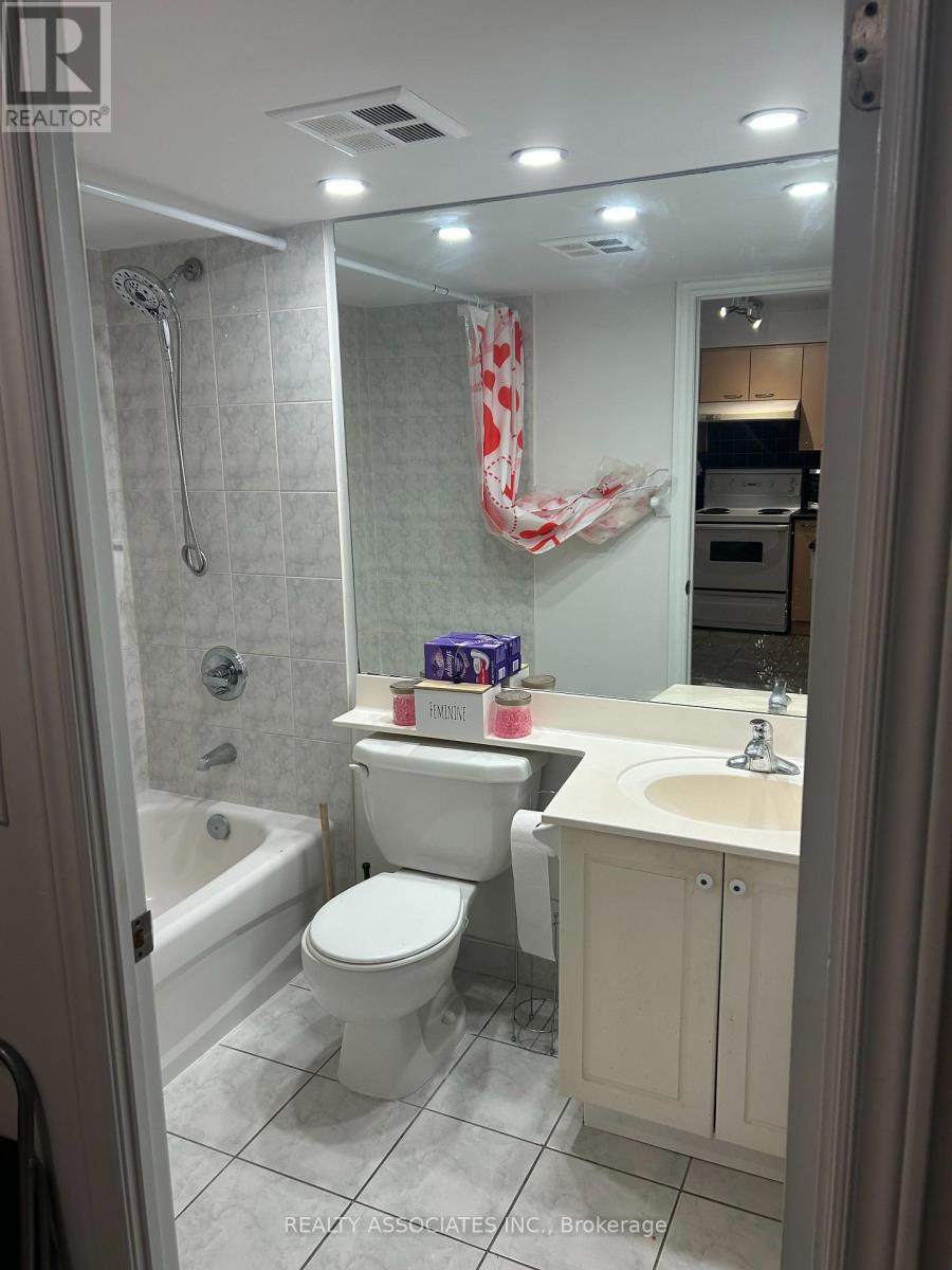 902 - 62 Suncrest Boulevard, Markham, Ontario  L3T 7Y6 - Photo 8 - N13601136