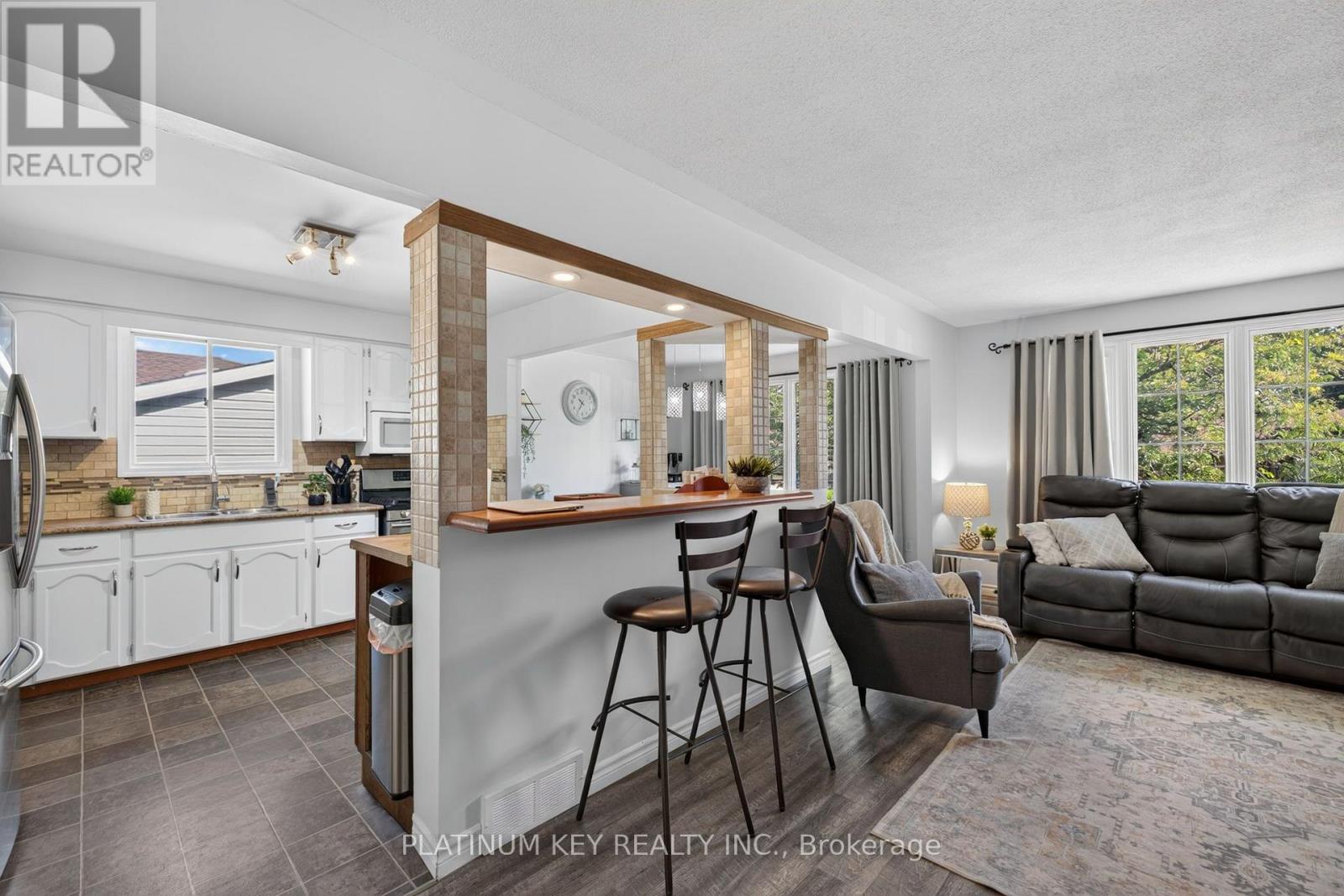208 Southfield Drive, Strathroy-Caradoc, Ontario  N7G 3V4 - Photo 17 - X13705394