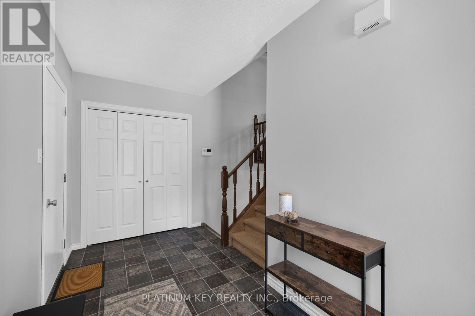 208 Southfield Drive, Strathroy-Caradoc, Ontario  N7G 3V4 - Photo 6 - X13705394