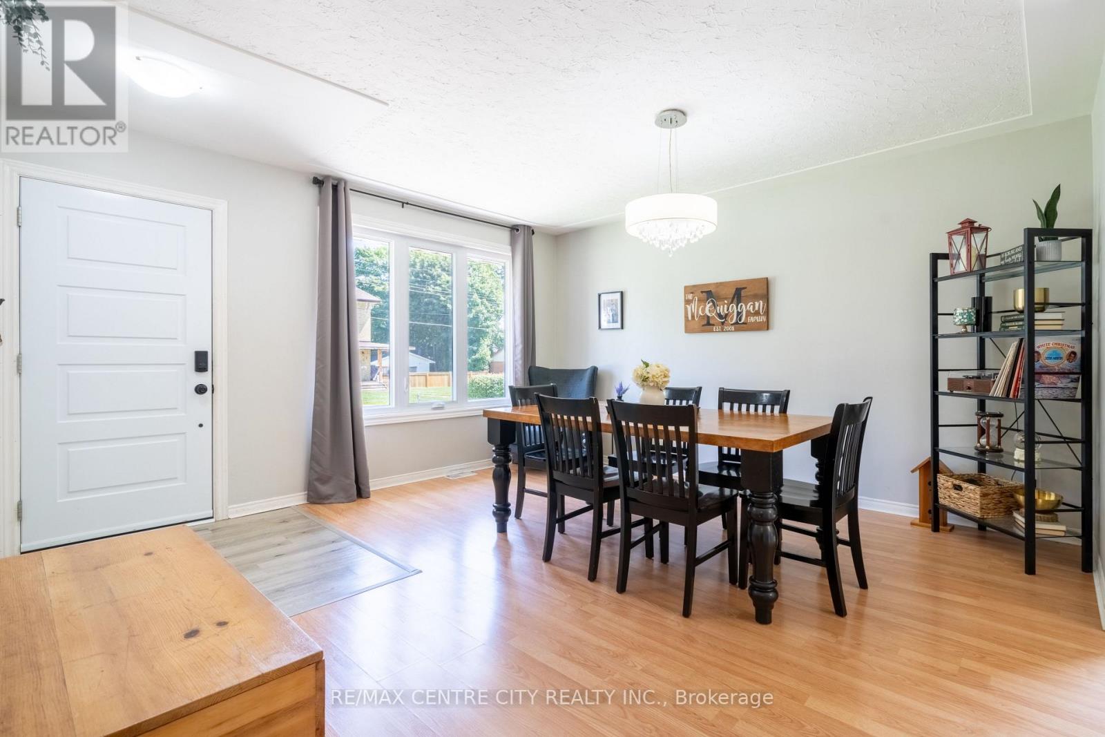 242 Rapley Street, Strathroy-Caradoc, Ontario  N7G 3E6 - Photo 12 - X13705432