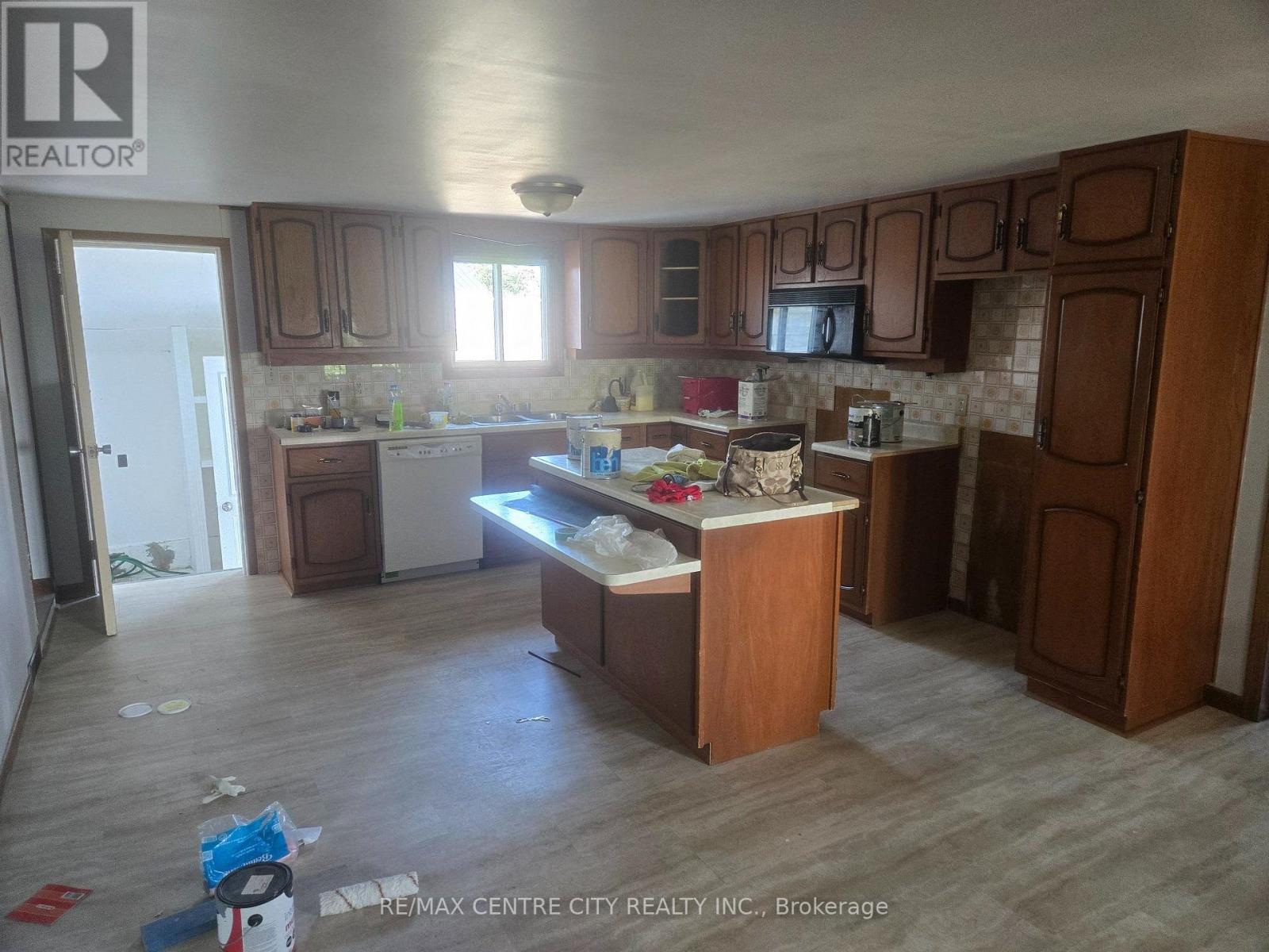 8565 Imperial Road, Malahide, Ontario  N5H 2R2 - Photo 6 - X13705434