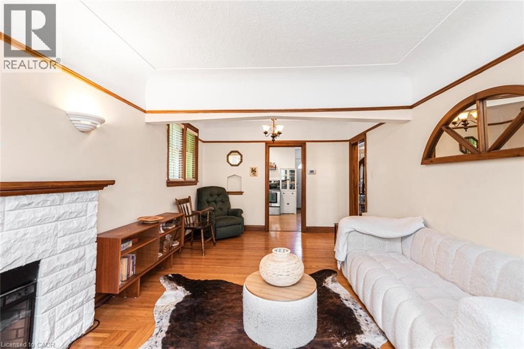 52 Cameron Avenue S, Hamilton, Ontario  L8K 2W9 - Photo 8 - 40850670