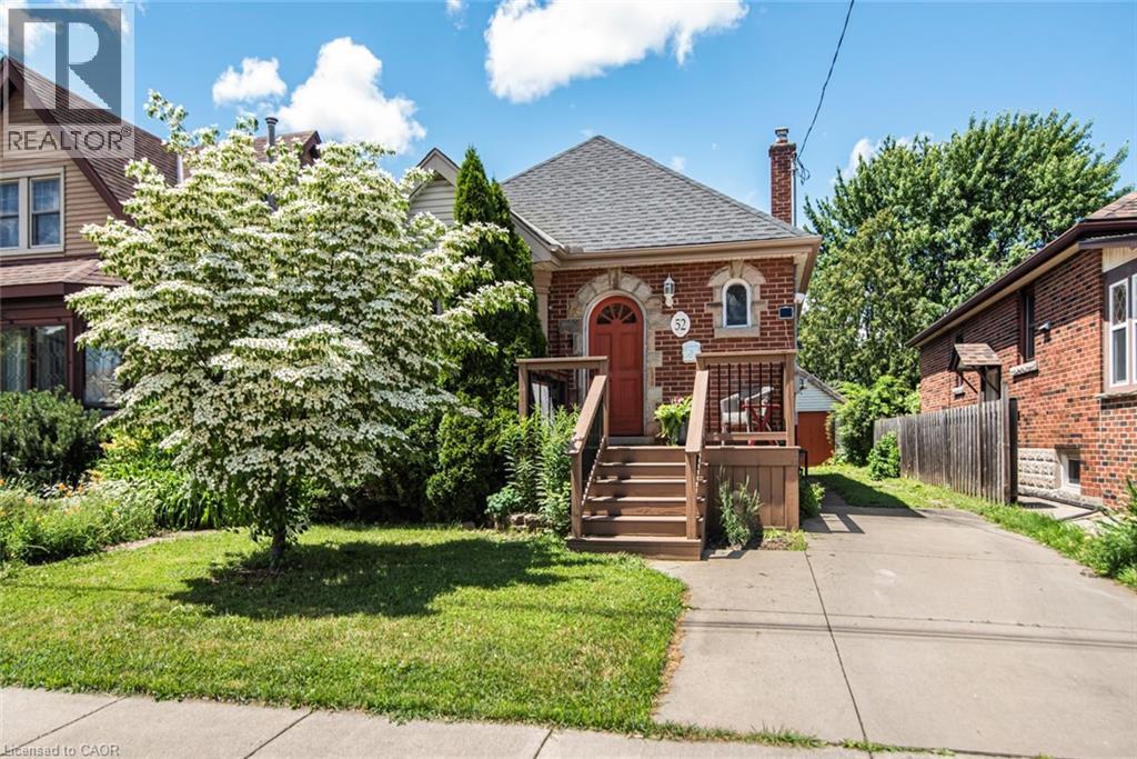 52 CAMERON Avenue S, Hamilton, Ontario