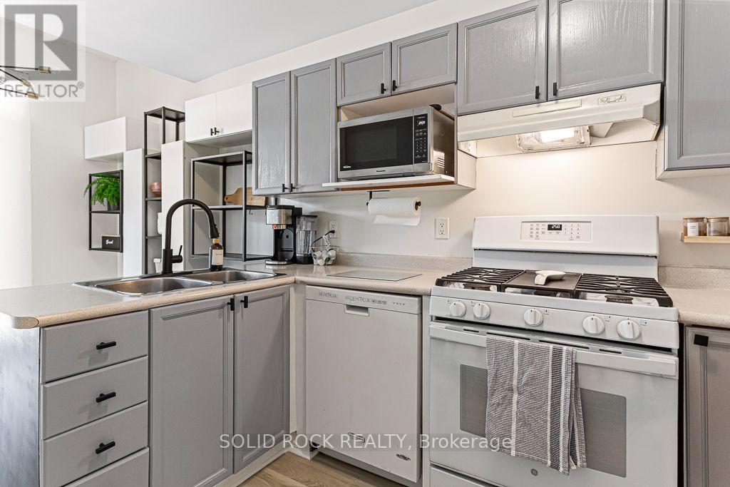 49 Longshire Circle, Ottawa, Ontario  K2J 4K7 - Photo 12 - X13705480