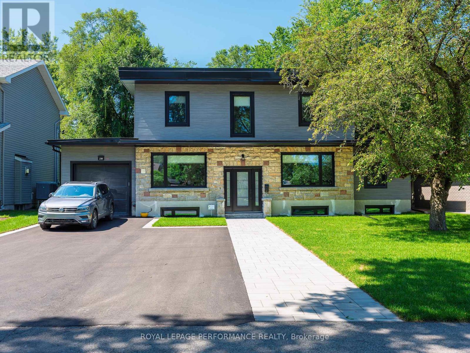 238 ISLAND PARK DRIVE, Ottawa, Ontario