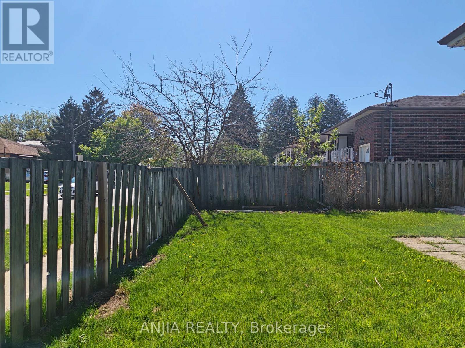 Main - 58 Kitchener Road, Toronto, Ontario  M1E 2X5 - Photo 11 - E13705440