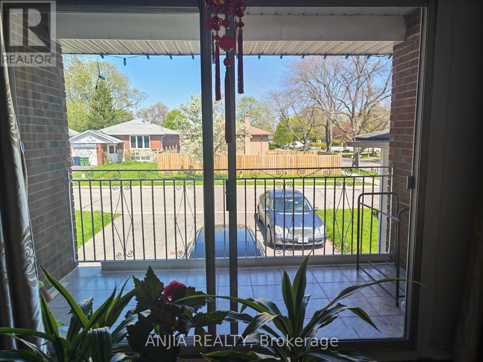 Main - 58 Kitchener Road, Toronto, Ontario  M1E 2X5 - Photo 3 - E13705440