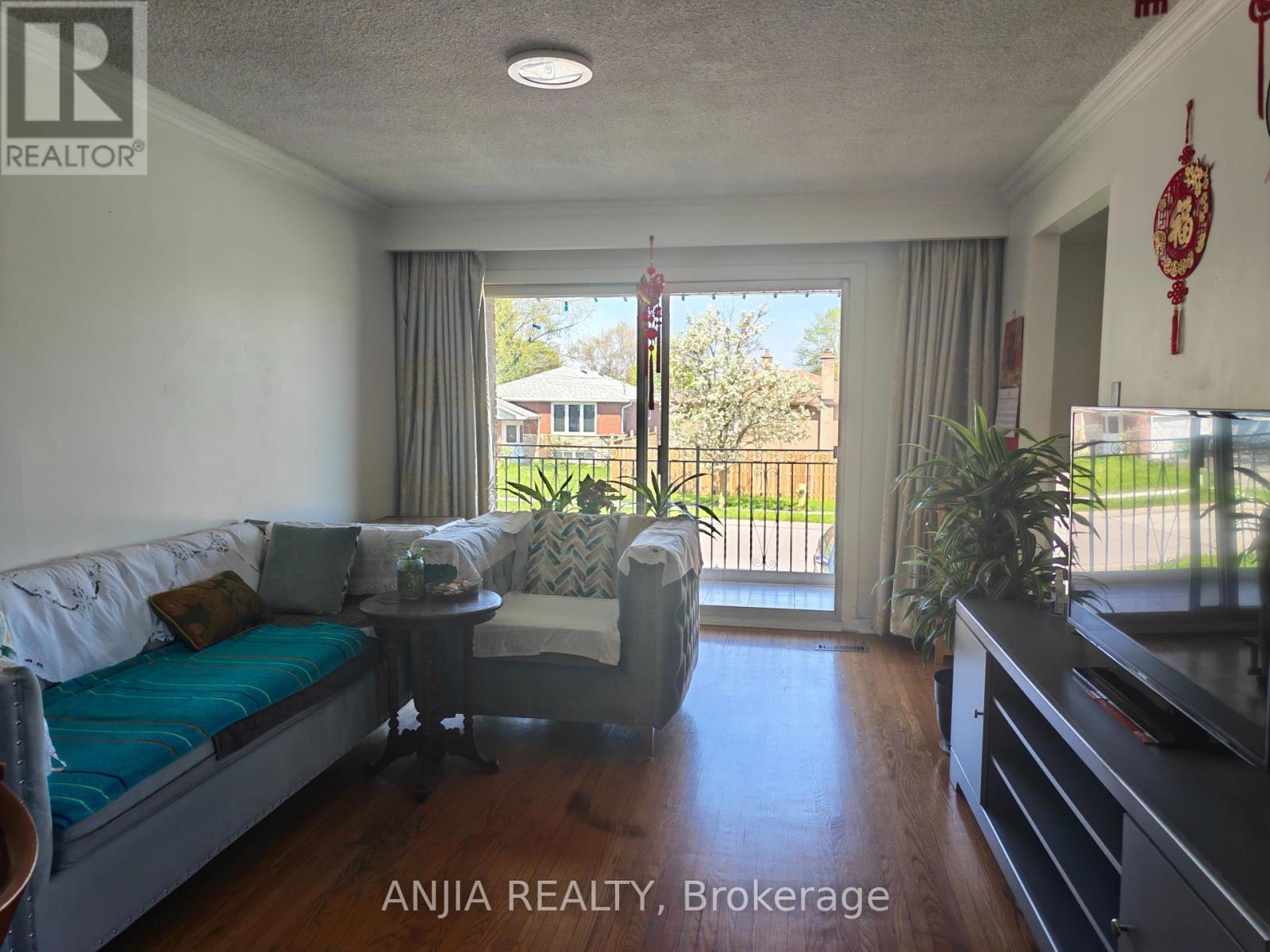 Main - 58 Kitchener Road, Toronto, Ontario  M1E 2X5 - Photo 6 - E13705440