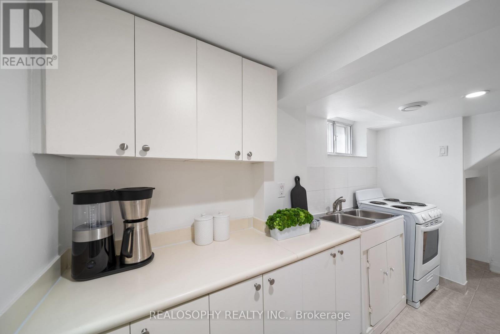 69 Squires Avenue, Toronto, Ontario  M4B 2R7 - Photo 21 - E13705492