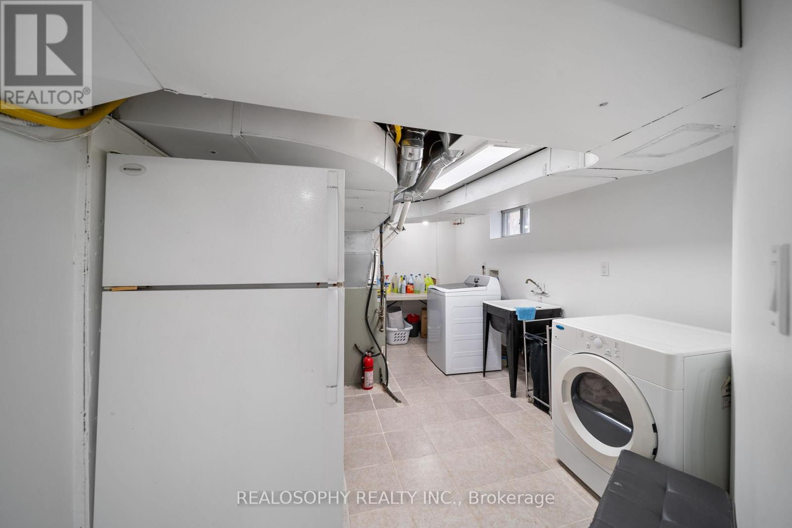 69 Squires Avenue, Toronto, Ontario  M4B 2R7 - Photo 23 - E13705492