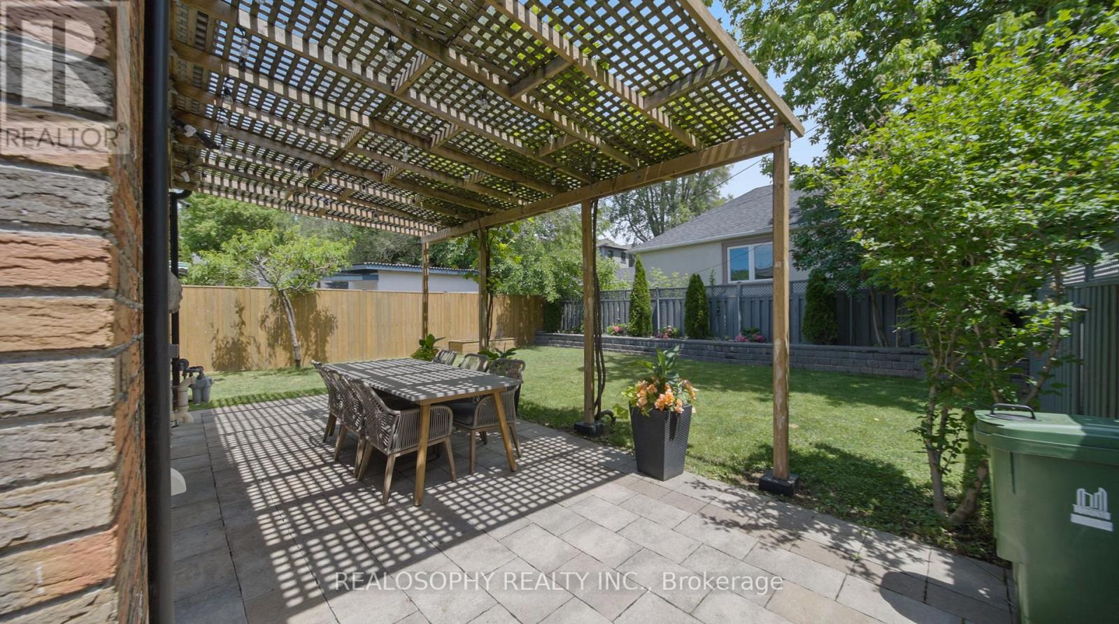 69 Squires Avenue, Toronto, Ontario  M4B 2R7 - Photo 27 - E13705492