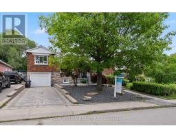 69 SQUIRES AVENUE, Toronto, Ontario
