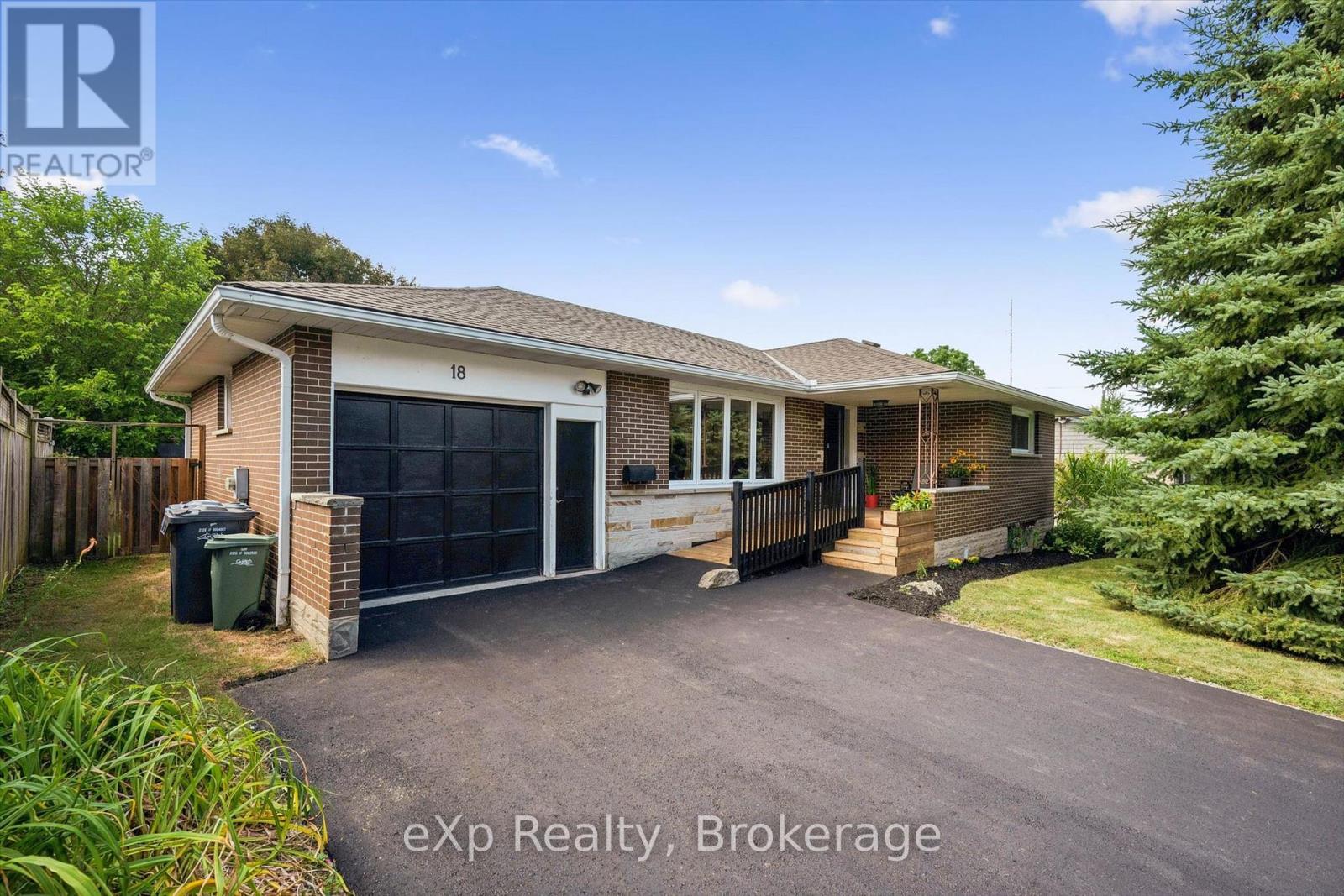18 ELEANOR COURT, Guelph, Ontario