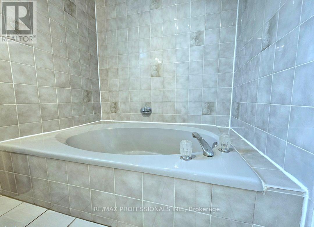 1 - 500 Silverthorne Crescent, Mississauga, Ontario  L5R 1W3 - Photo 27 - W13705426