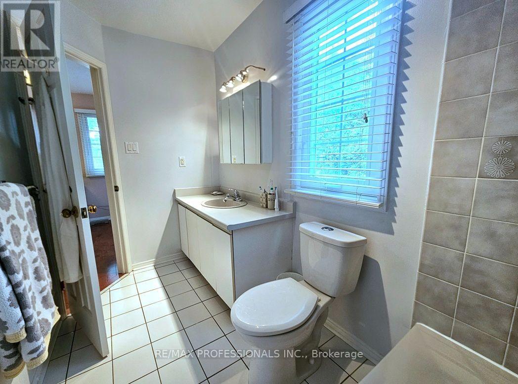 1 - 500 Silverthorne Crescent, Mississauga, Ontario  L5R 1W3 - Photo 28 - W13705426