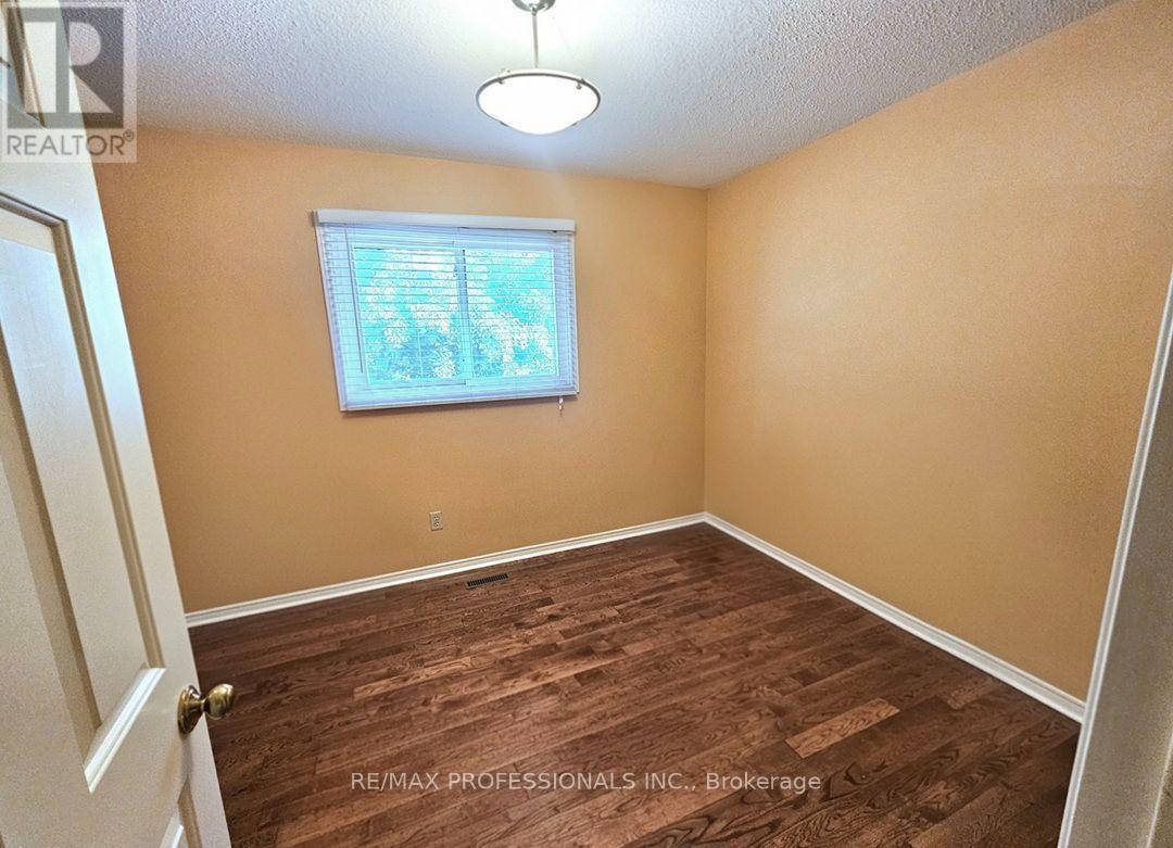 1 - 500 Silverthorne Crescent, Mississauga, Ontario  L5R 1W3 - Photo 34 - W13705426
