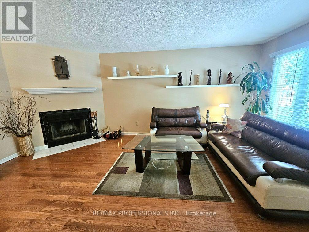 1 - 500 Silverthorne Crescent, Mississauga, Ontario  L5R 1W3 - Photo 9 - W13705426