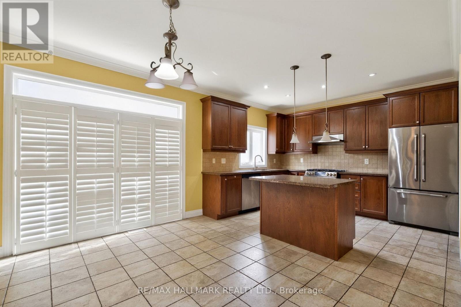 99 Royal West Drive, Brampton, Ontario  L6X 0Z8 - Photo 10 - W13705472