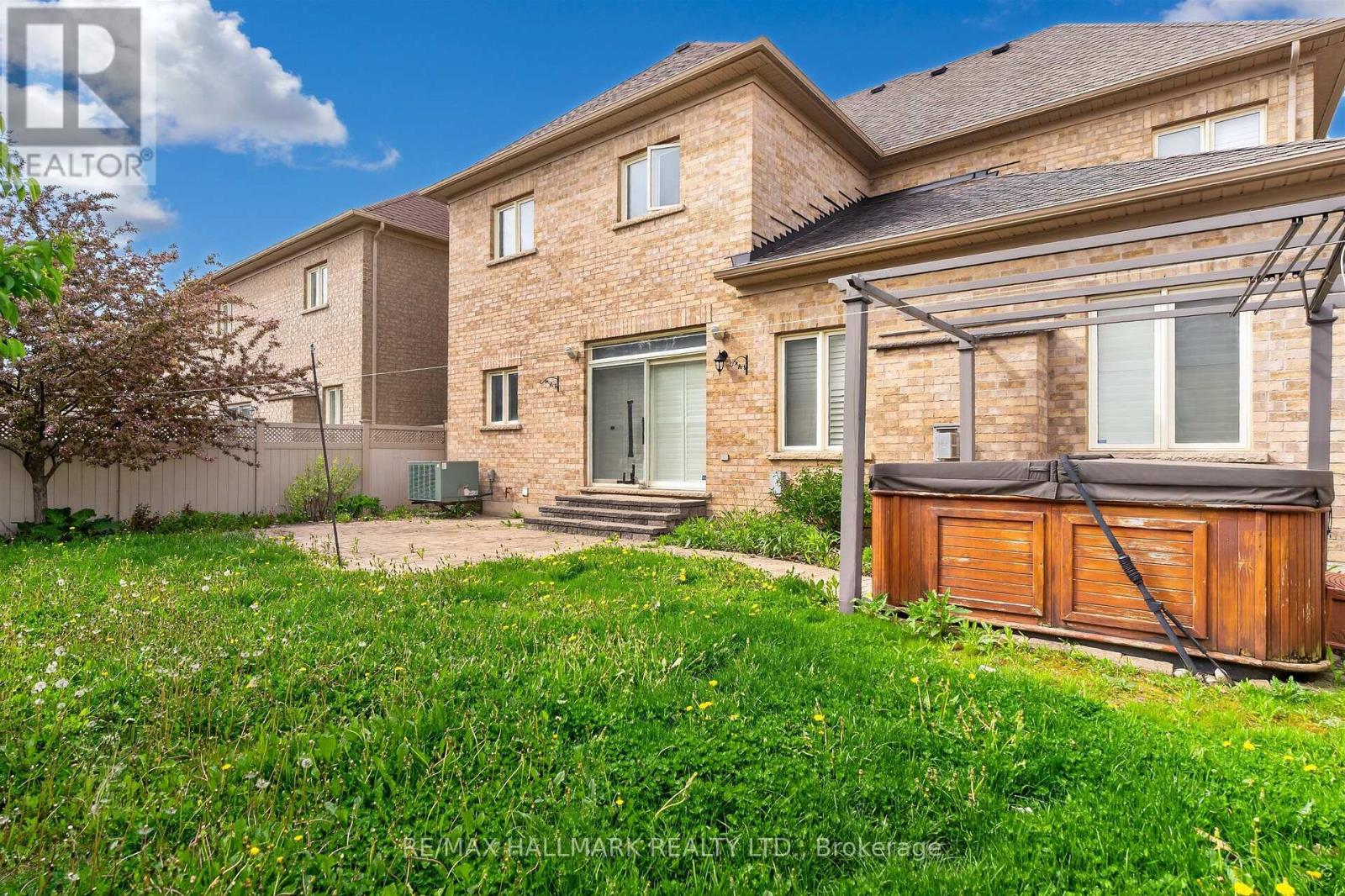 99 Royal West Drive, Brampton, Ontario  L6X 0Z8 - Photo 41 - W13705472