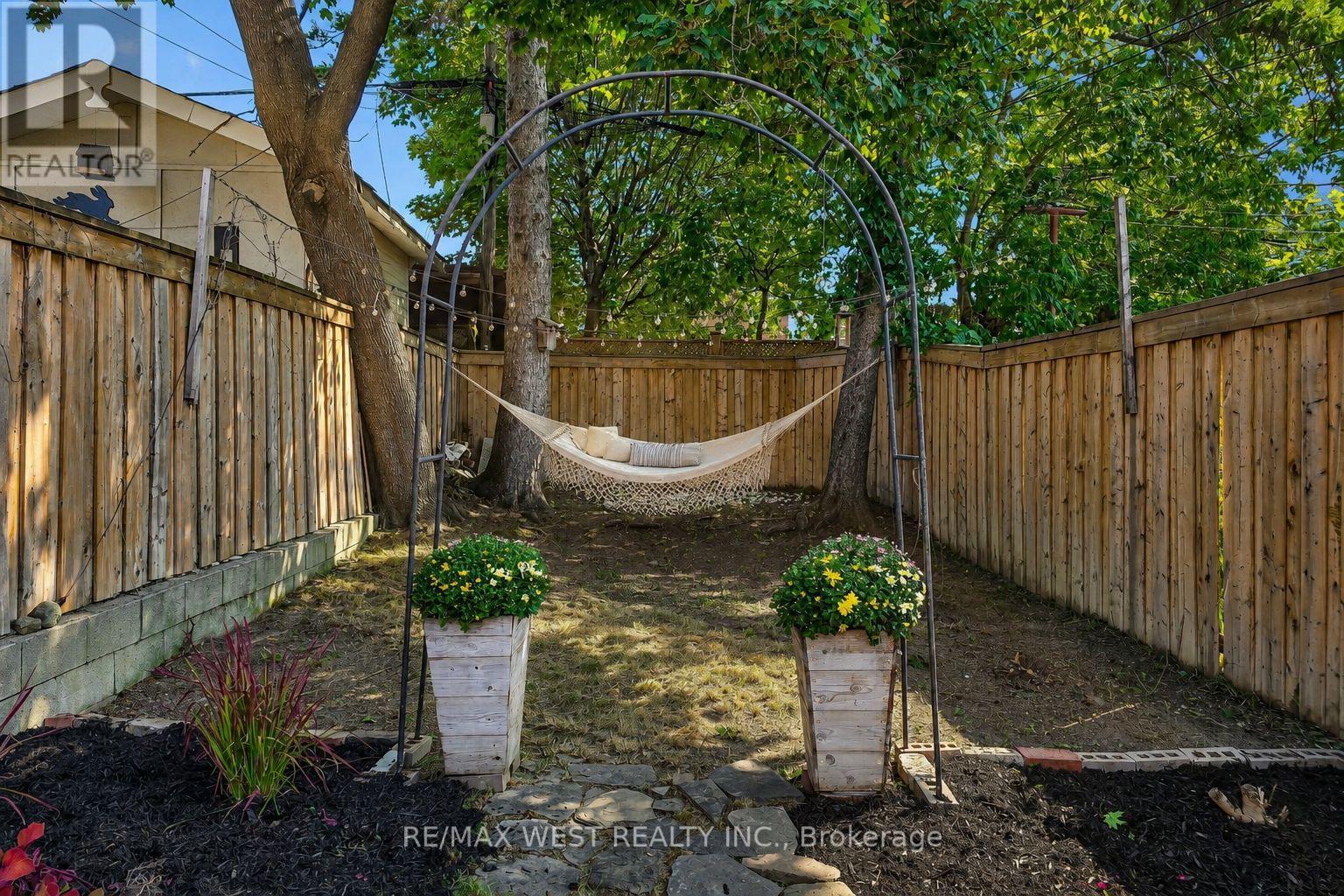 59 Branstone Road, Toronto, Ontario  M6E 4E3 - Photo 35 - W13705482