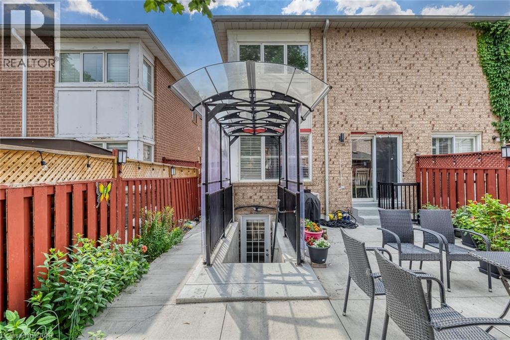 911 Golden Farmer Way, Peel, Ontario  L5W 1A8 - Photo 48 - 40856538