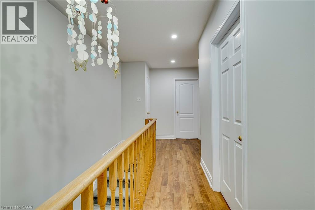 911 Golden Farmer Way, Peel, Ontario  L5W 1A8 - Photo 17 - 40856538